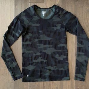 Athleta Camo Speedlight Top Small